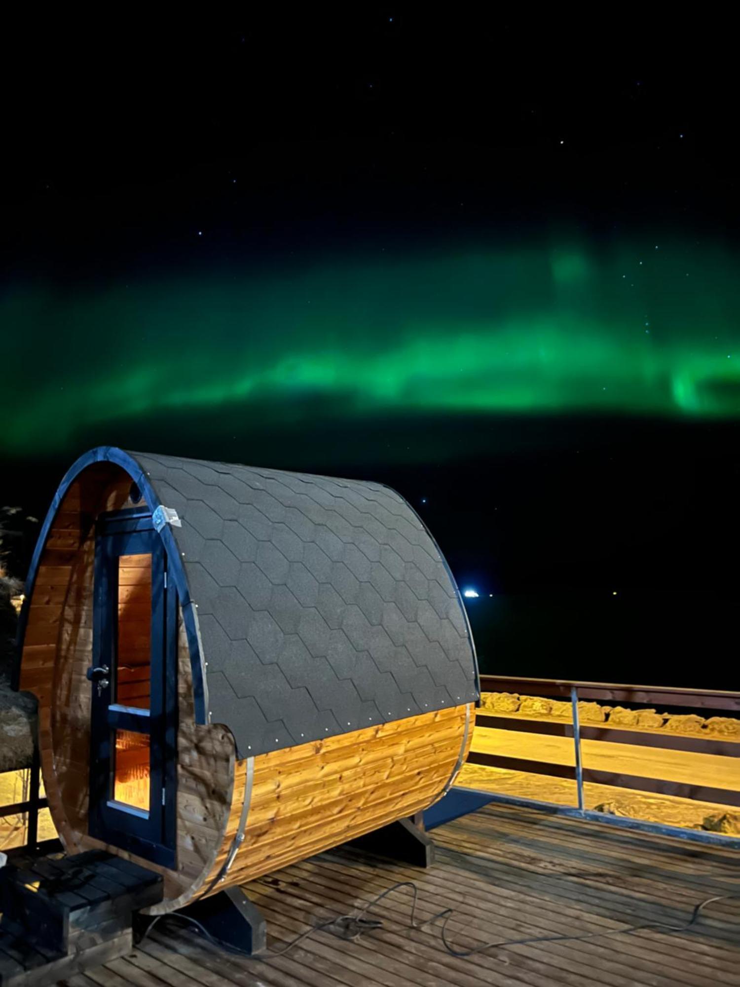 Hotel West Patreksfjordur Ngoại thất bức ảnh